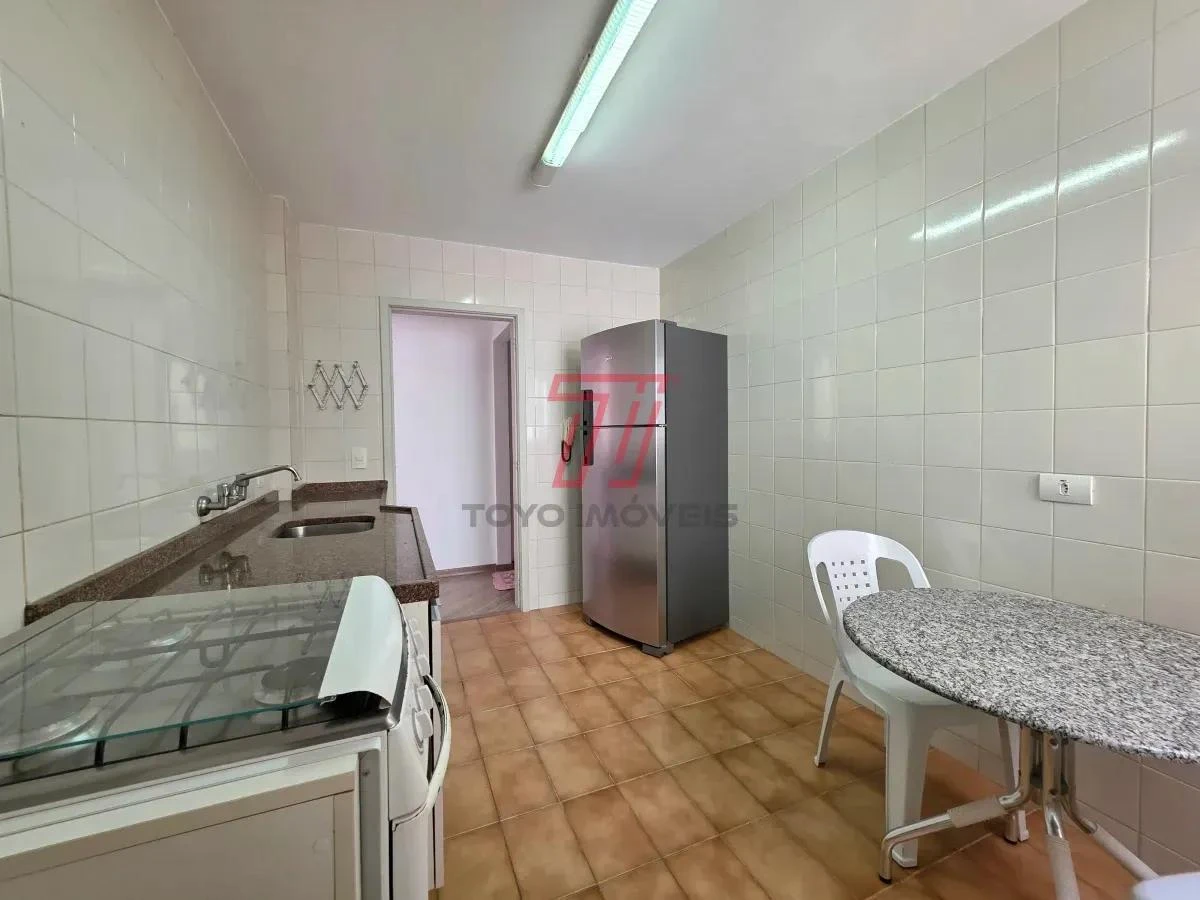 3-bedroom apartment with a bathtub in Curitiba — photo 7