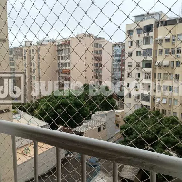 Floor-to-ceiling windows in a 2-bedroom apartment, 80 m² — photo 3