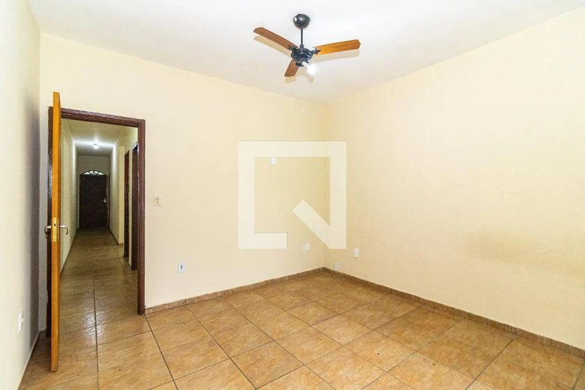 Rental house with balcony, 4 bedrooms and 120 m² — photo 39
