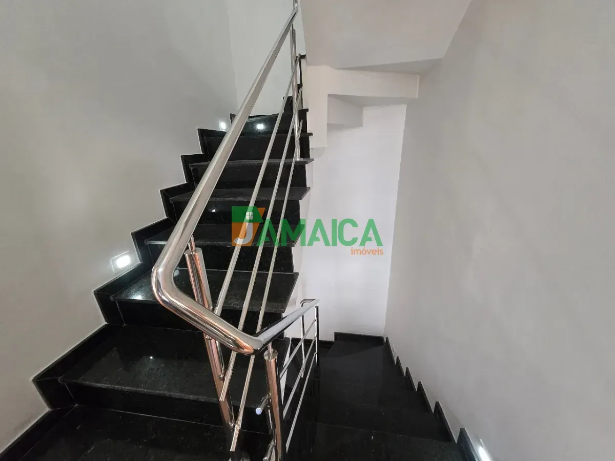 3-bedroom house with a grill on the balcony — photo 18