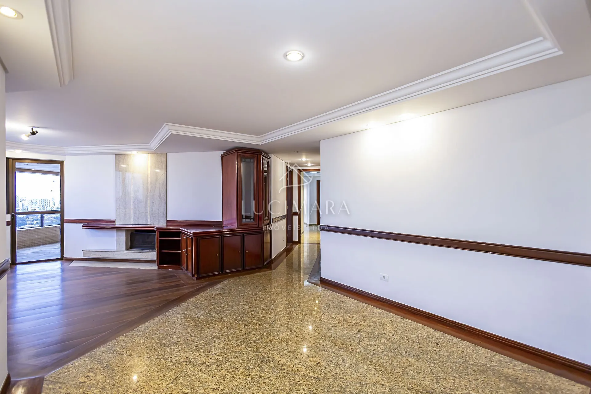 Незамеблированная квартира с 4 спальнями 427 м² — photo 31