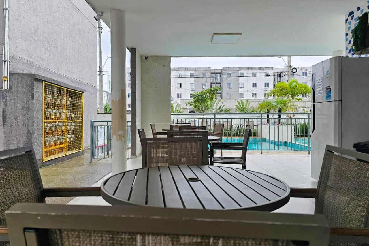 Apartamento de 2 quartos em condomínio com piscina — photo 20