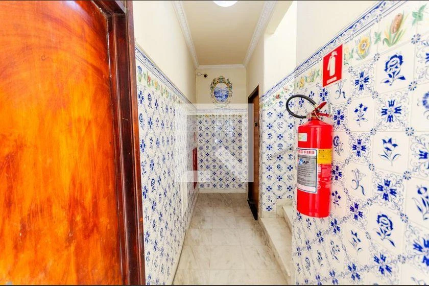 Apartamento, 80 m², com piso de madeira ou laminado — photo 2