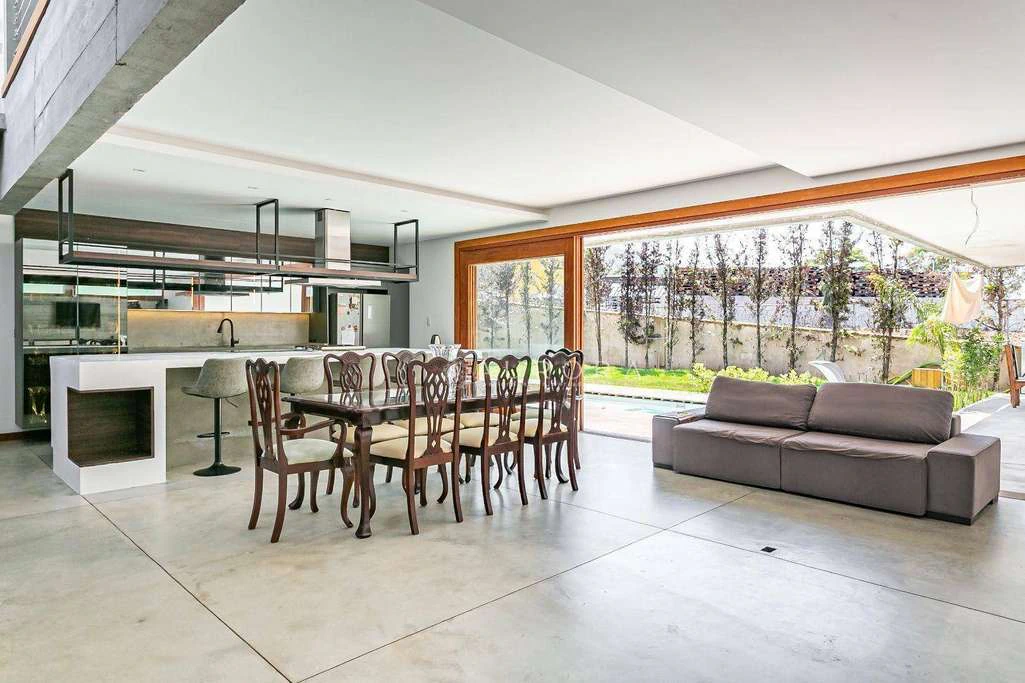 5-bedroom house with sauna and private BBQ area — photo 3