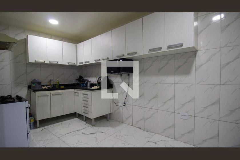 Furnished rental house with 250 m² and 2 bedrooms — photo 7