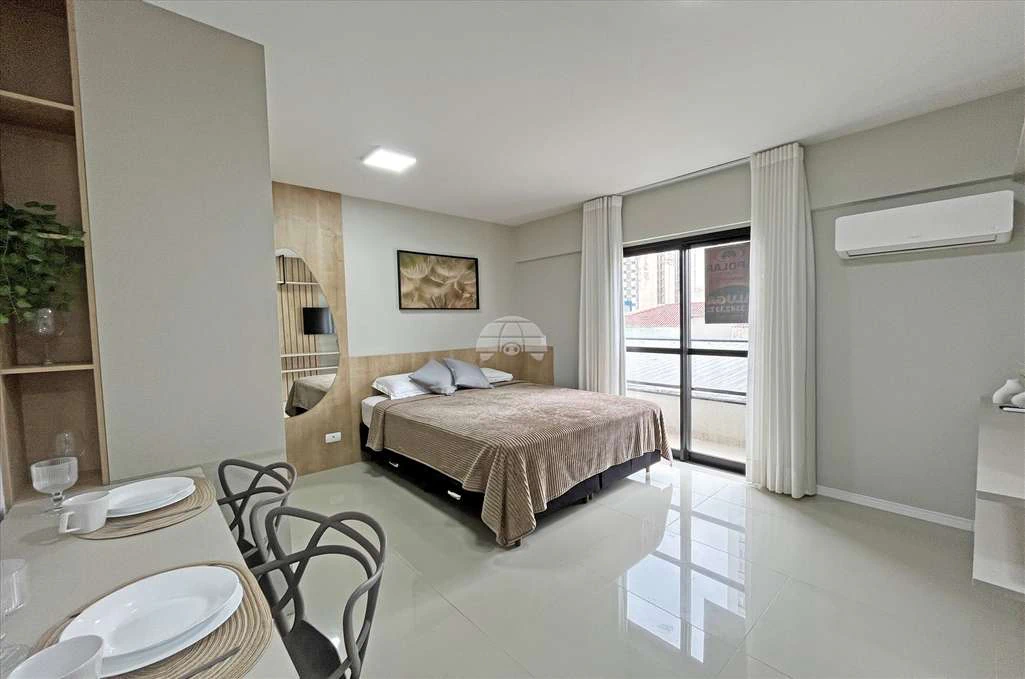 Furnished 1-bedroom apartment with a balcony — photo 3
