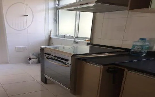 2-bedroom apartment with 2 bathrooms and glass balcony — photo 18