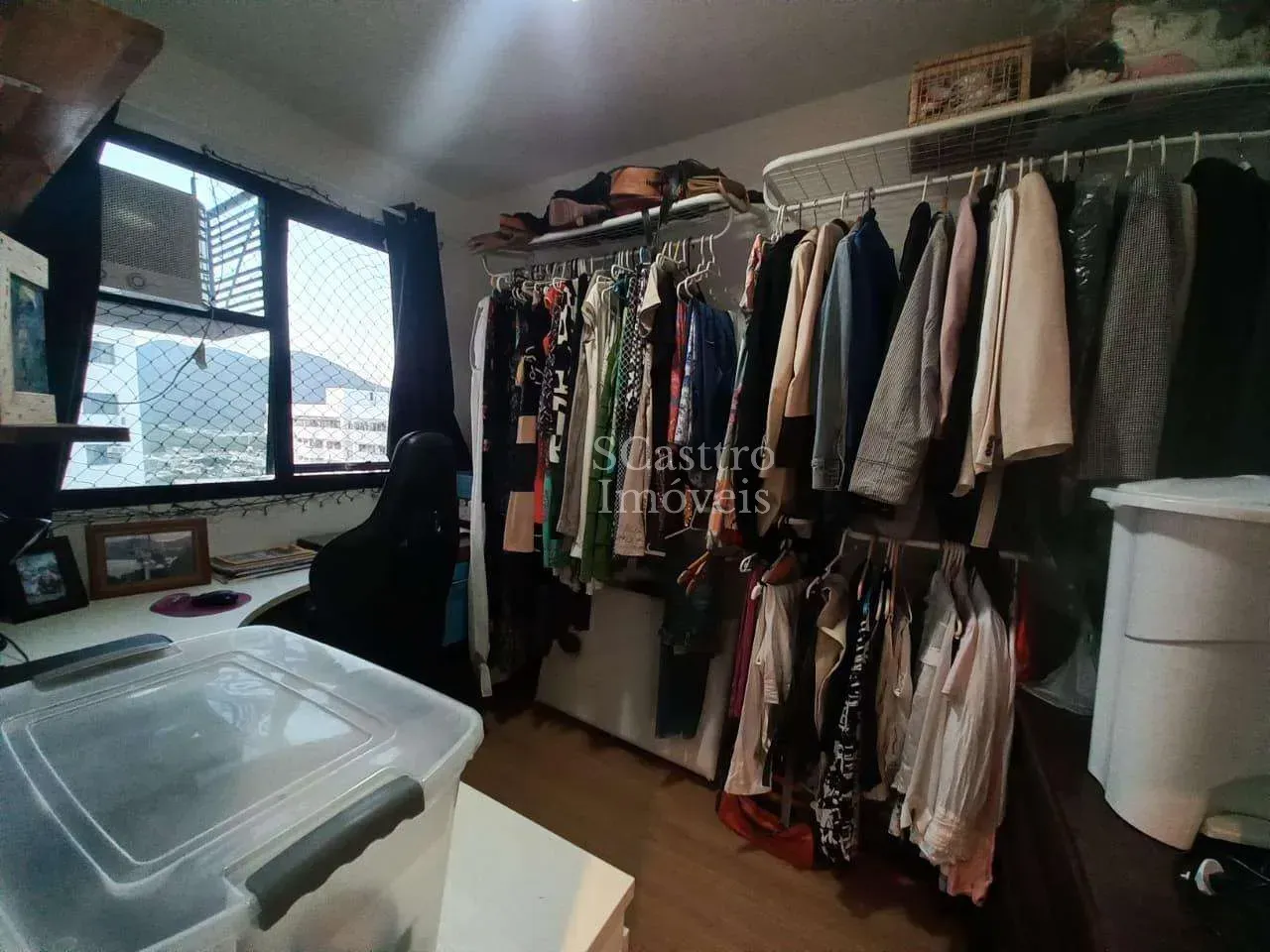 Furnished apartment with 3 bedrooms and 3 bathrooms