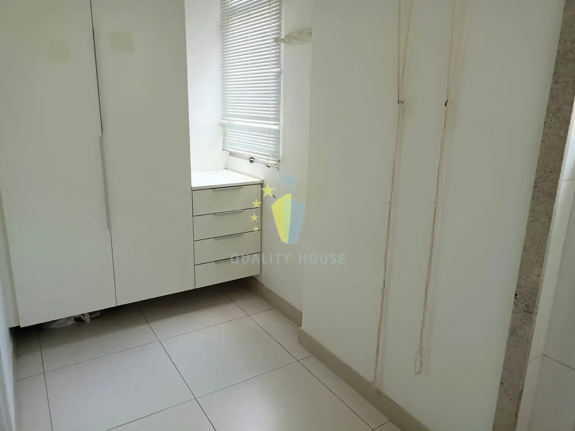 Water view in a 3-bedroom apartment, 110 m² — photo 27