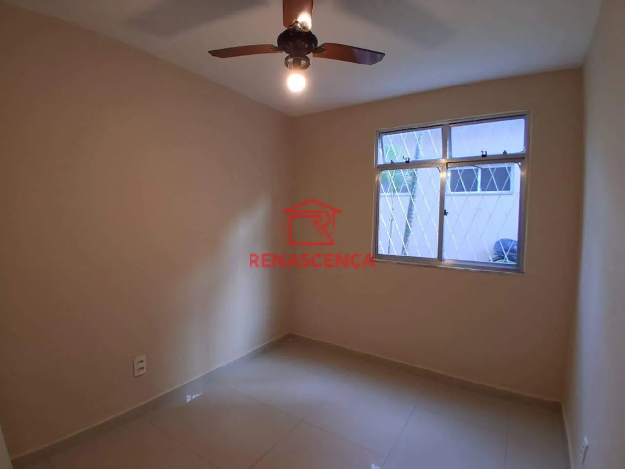 3-bedroom apartment in a building with a pool — photo 16