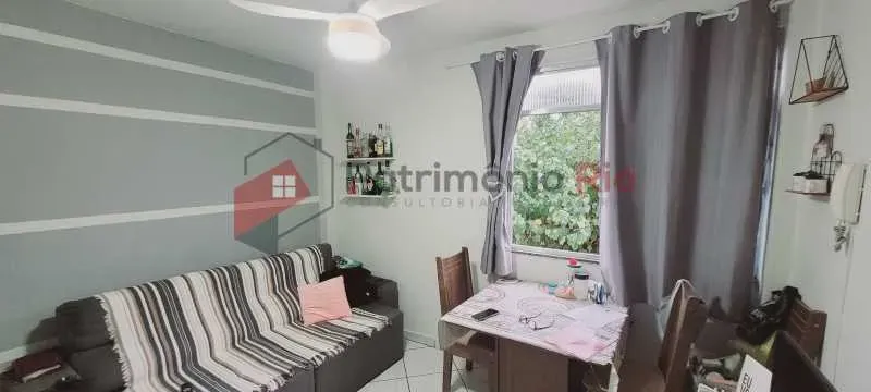 Apartamento no 3º andar com máquina de lavar