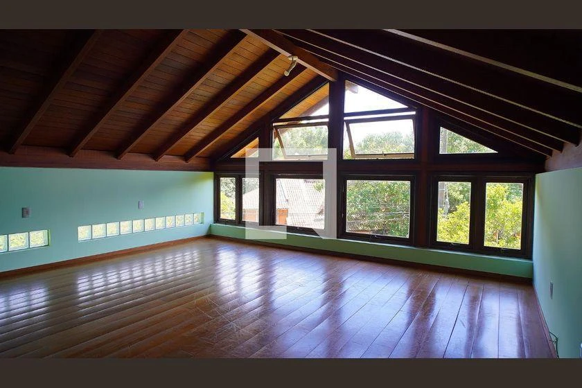 House, 735 m², with floor-to-ceiling windows — photo 33