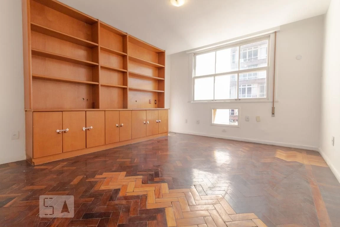 Apartment, 200 m², with a bathtub — photo 12