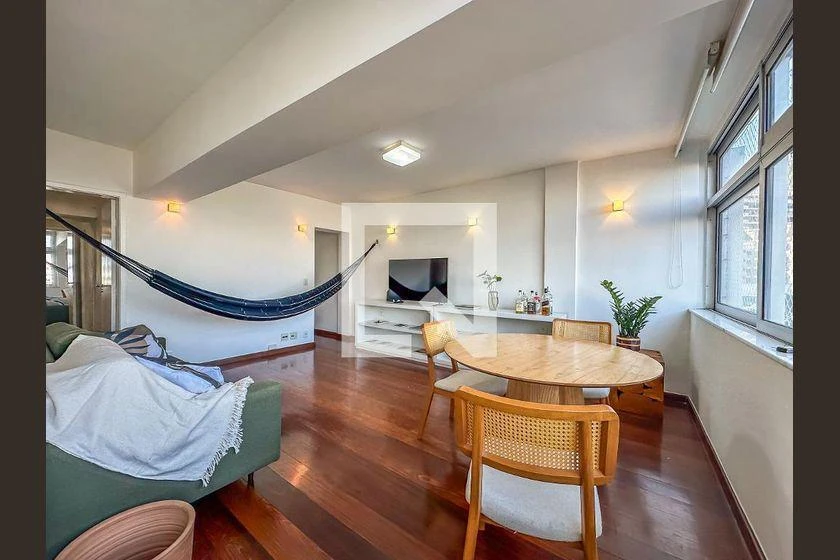 Furnished apartment with 2 bedrooms and 80 m² — photo 31