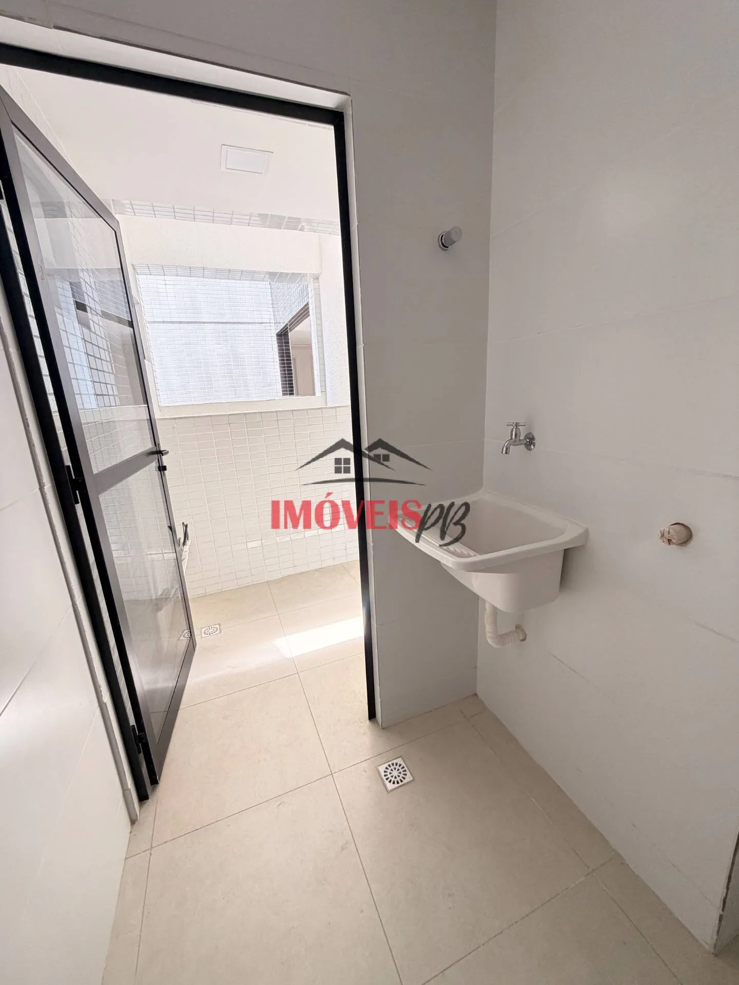 Apartamento de 3 quartos com suíte e varanda — photo 26