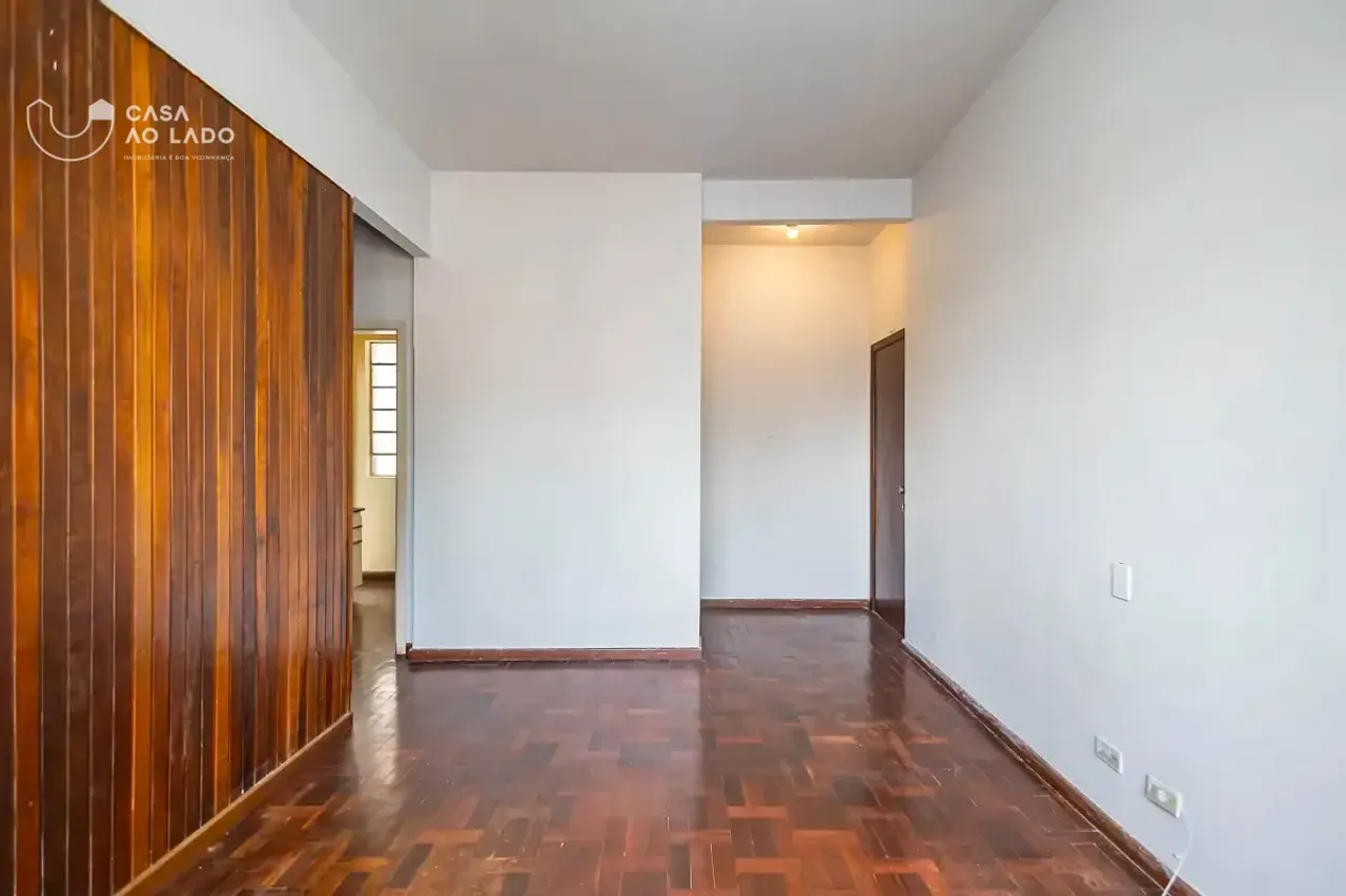 42 m² 1-bedroom apartment with a closed kitchen — photo 5