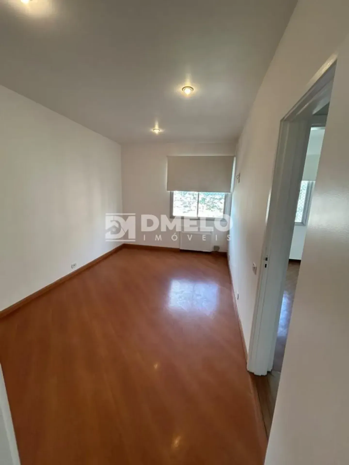Apartment, 83 m², with wood or laminate floors — photo 5