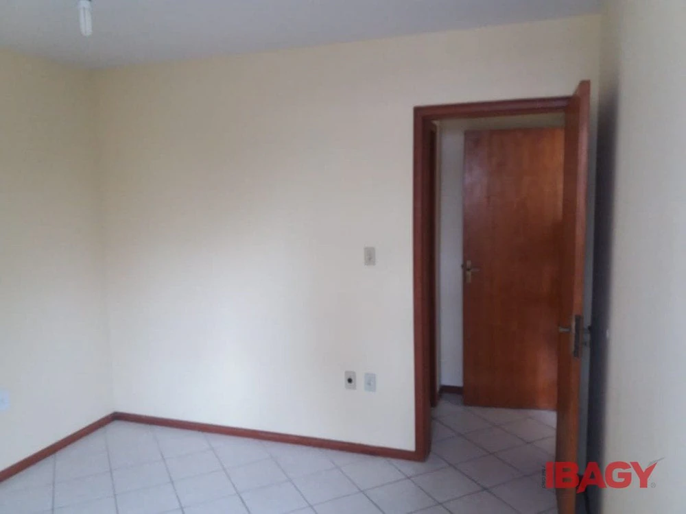 Washing machine in a one-bedroom apartment, 32 m² — photo 9