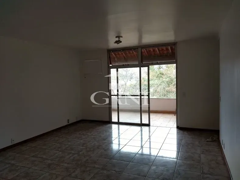 Apartamento sem mobília com 2 quartos e varanda — photo 7