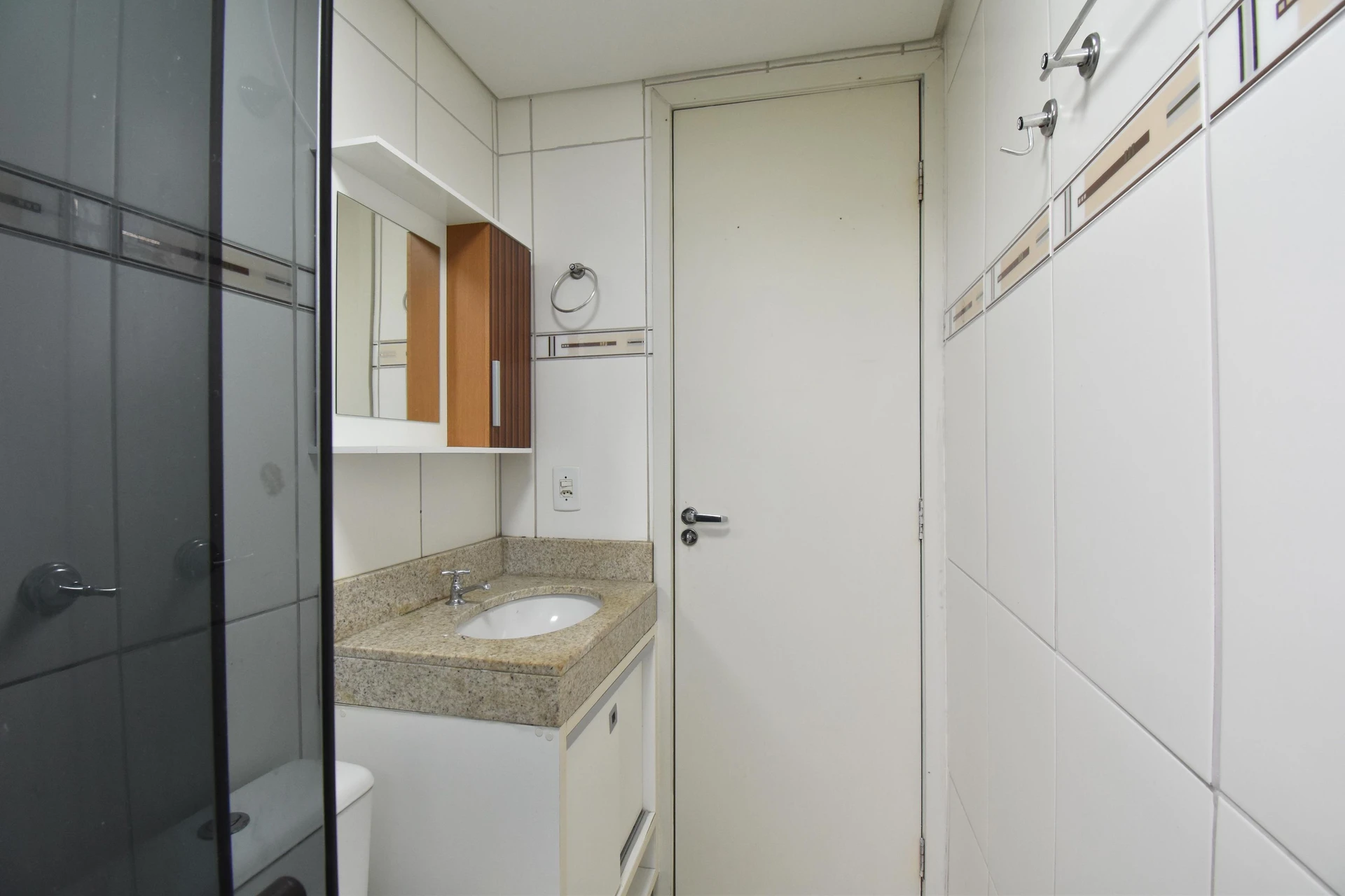 Засклений балкон та 2 спальні: квартира 49 м² — photo 20
