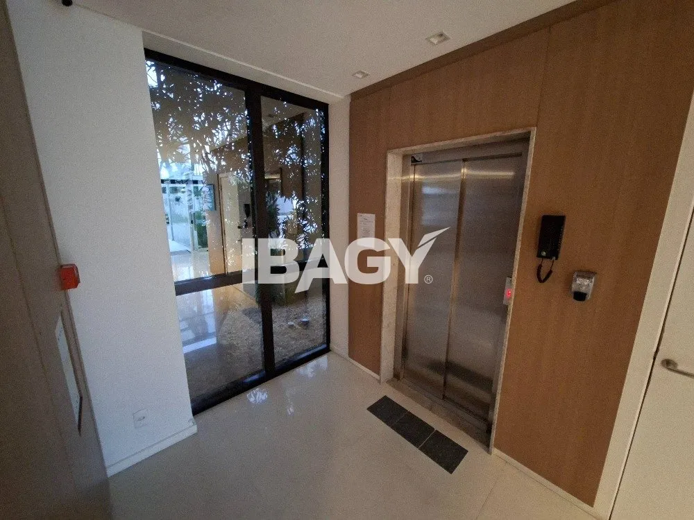 Furnished apartment with 2 bedrooms and 2 parking spots — photo 41