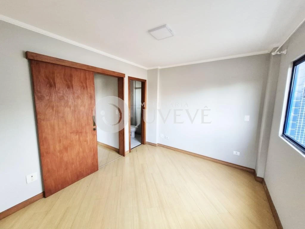 Furnished 3-bedroom apartment with enclosed balcony grill — photo 11