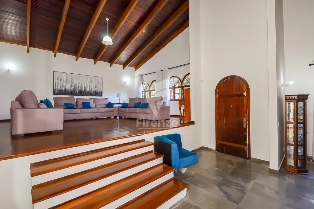 424 m² house with 3 en-suite bedrooms and 4 parking spots — photo 20