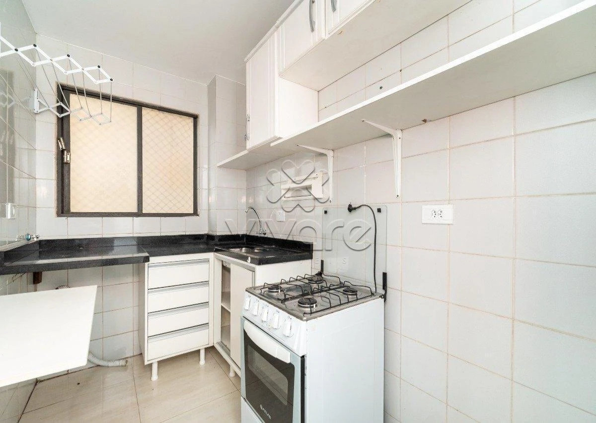 Apartment, 34 m², with a glass-enclosed balcony — photo 2