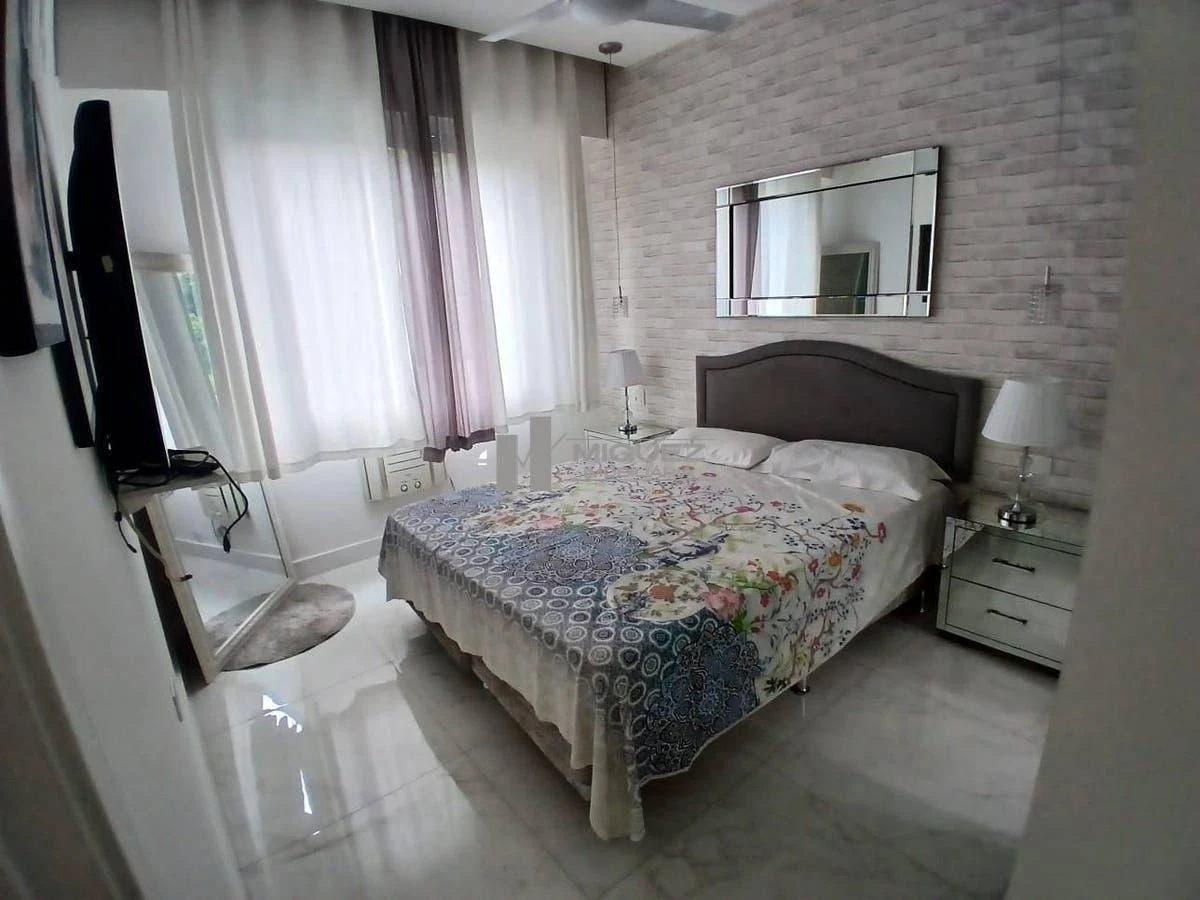 82 m² apartment with a washing machine and a mountain view — photo 3