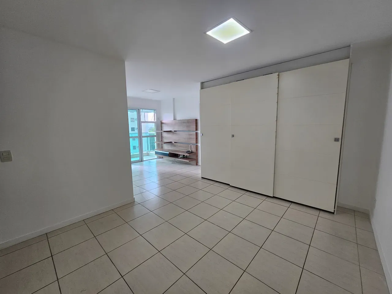 2-bedroom apartment in a building with a sauna — photo 16