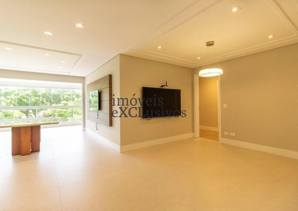 4-bedroom apartment with 227 m² and 2 parking spaces — photo 4