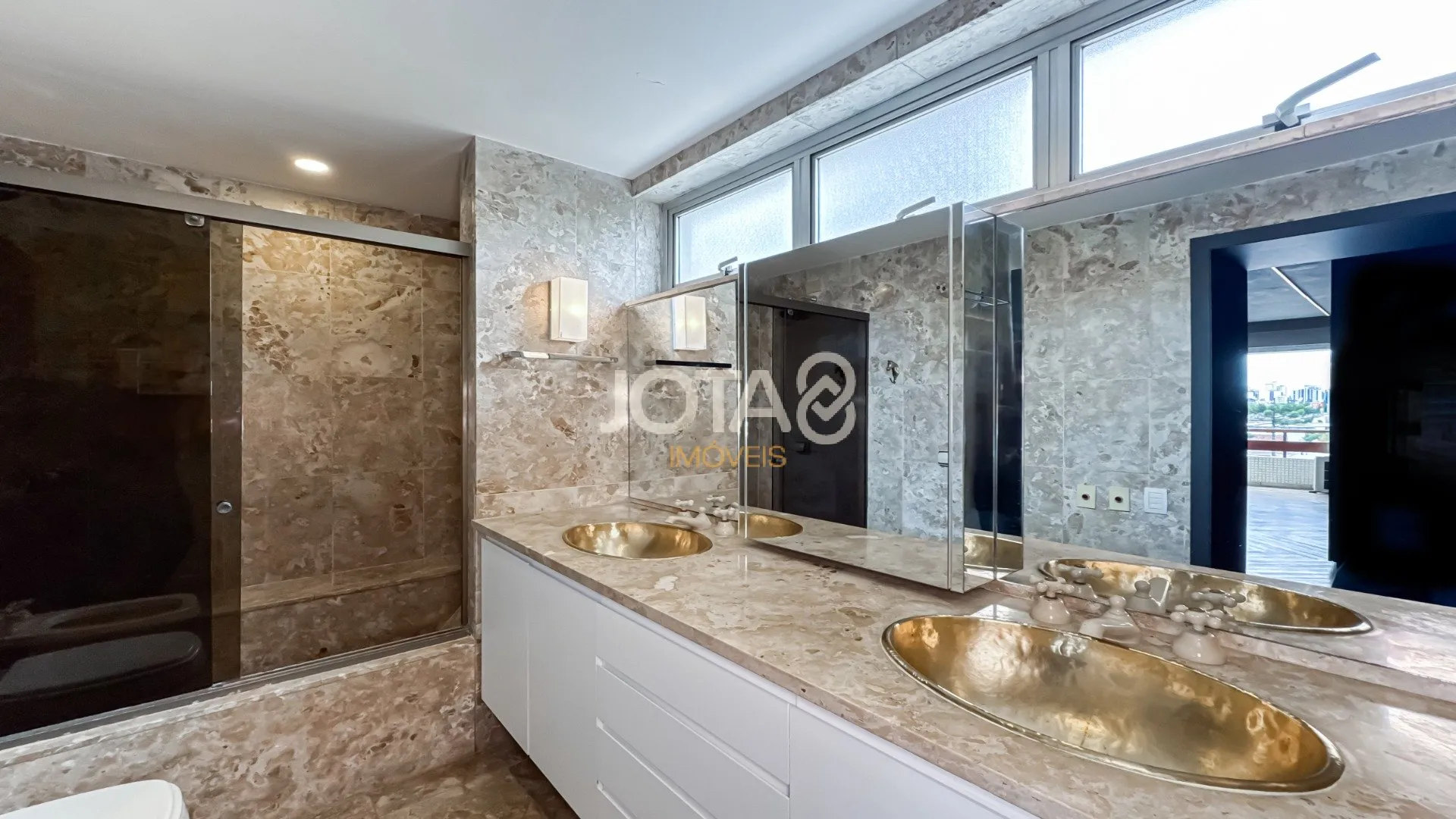 2-bedroom apartment with 331 m² and 2 parking spaces — photo 21