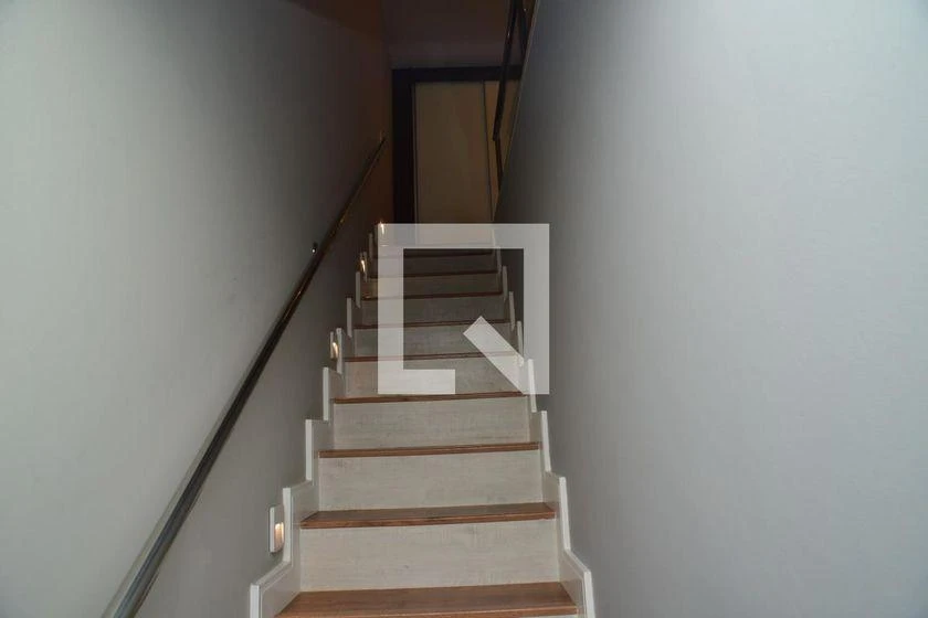 4-bedroom apartment with 250 m² and 3 en-suite baths — photo 33