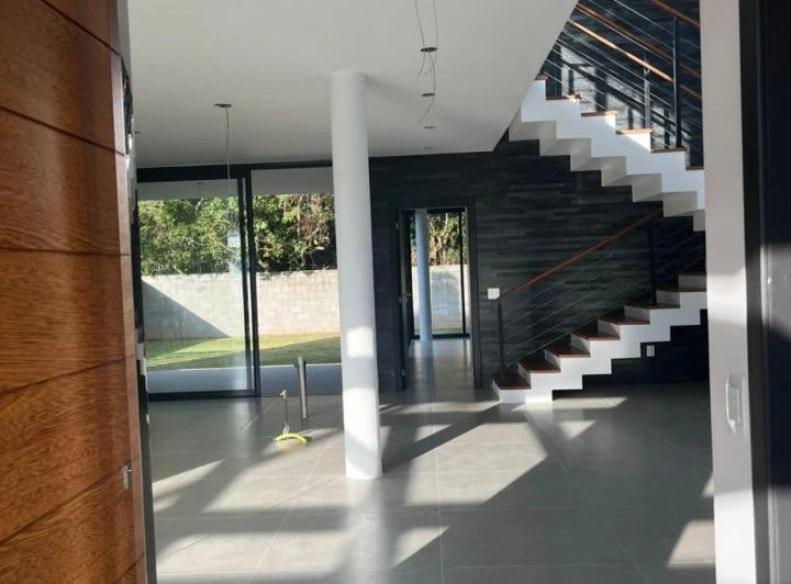 Condo house with 4 en-suite bedrooms, 464 m² and parking — photo 8