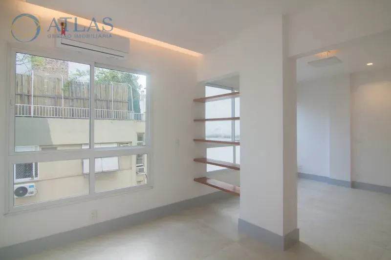 Apartamento, 90 m², com janelas do piso ao teto — photo 12