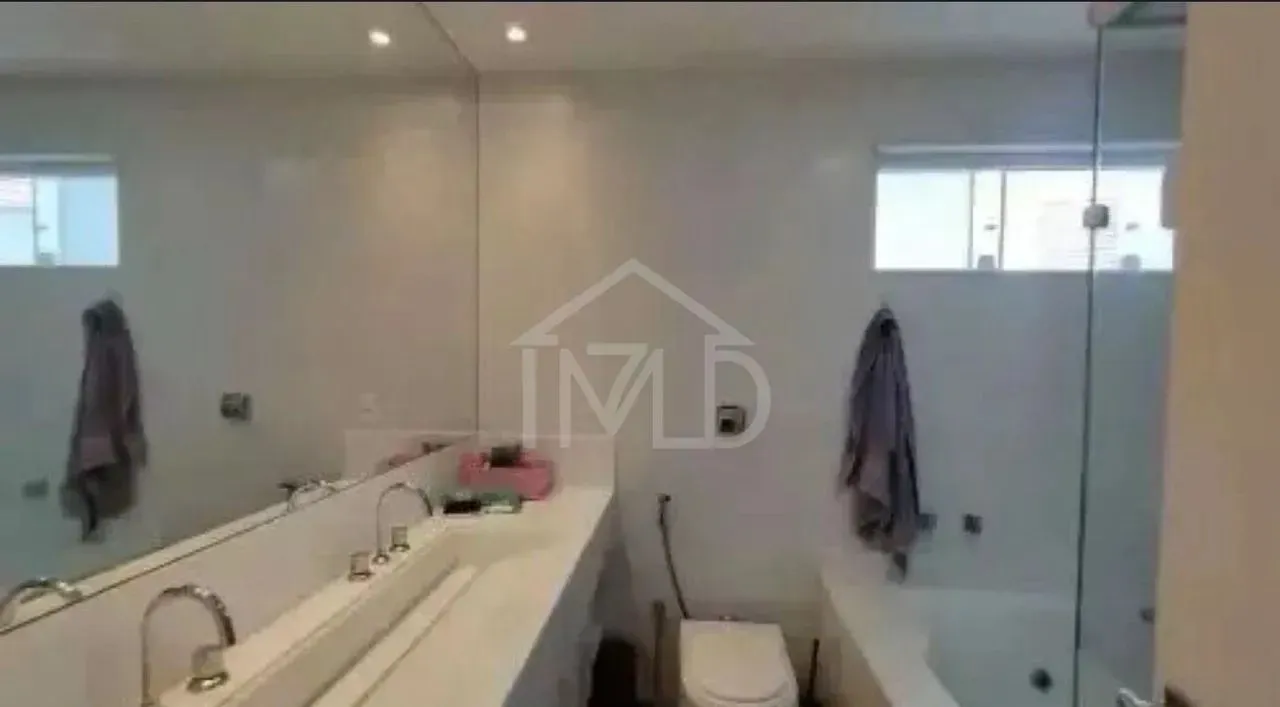 Furnished house with 5 bedrooms and 300 m² plus balcony — photo 5