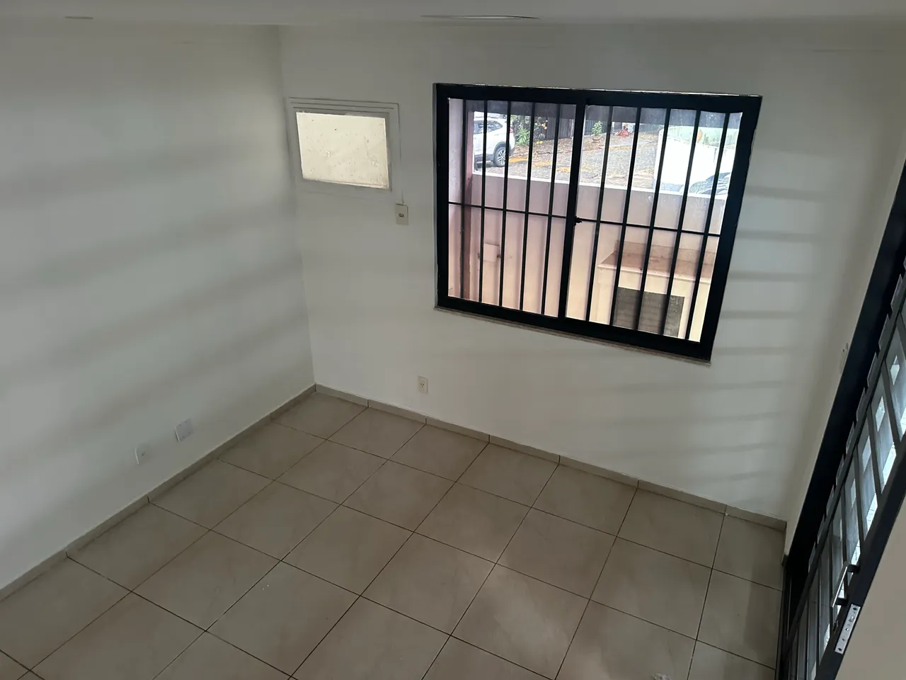 Unfurnished duplex house with 2 bedrooms and 2 baths — photo 9