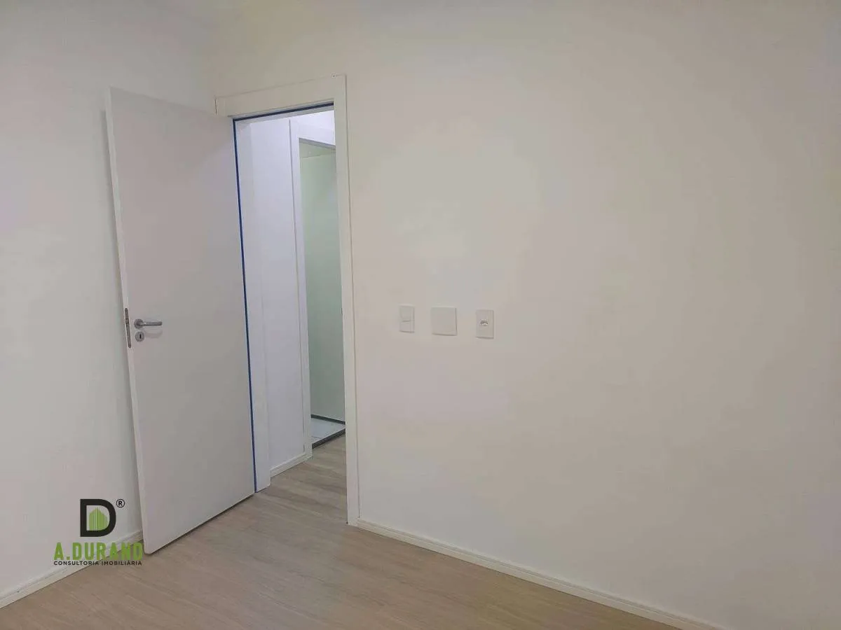 Apartment, 48 m², with wood or laminate floors — photo 3