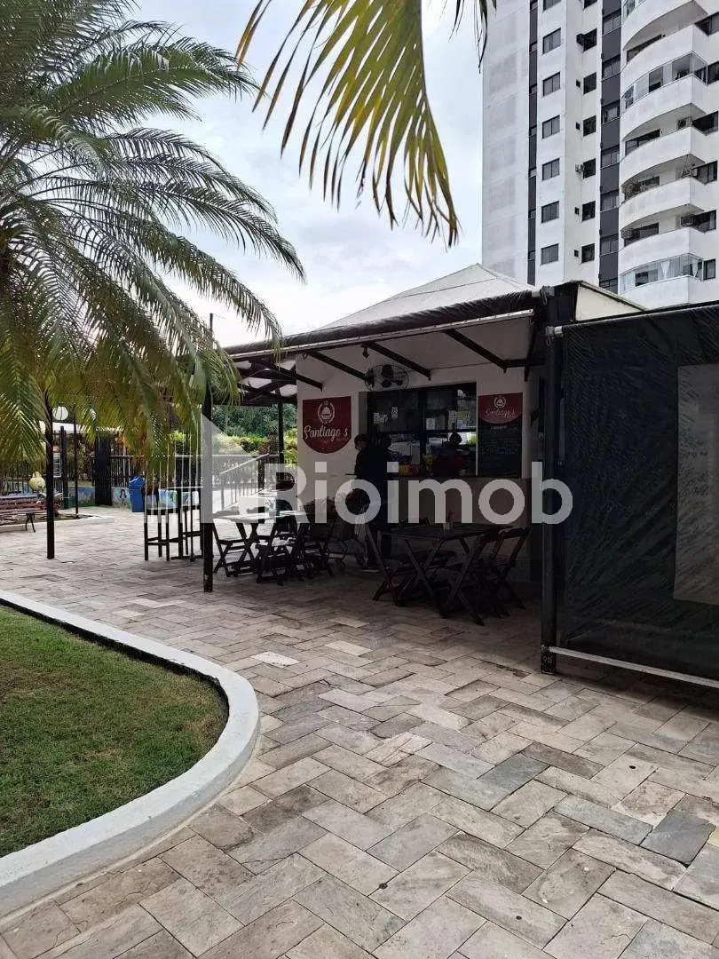 3-bedroom duplex with a glass-enclosed balcony — photo 36