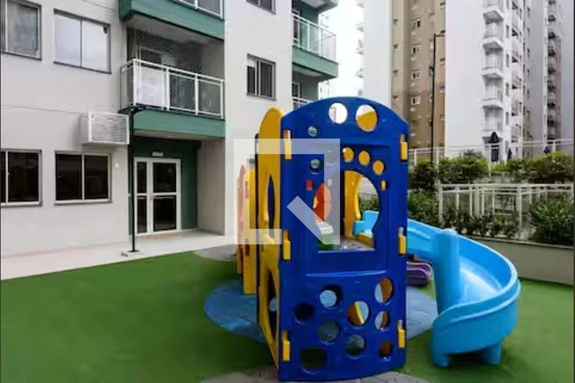 Apartamento amueblado de 2 dormitorios con cocina abierta — photo 37