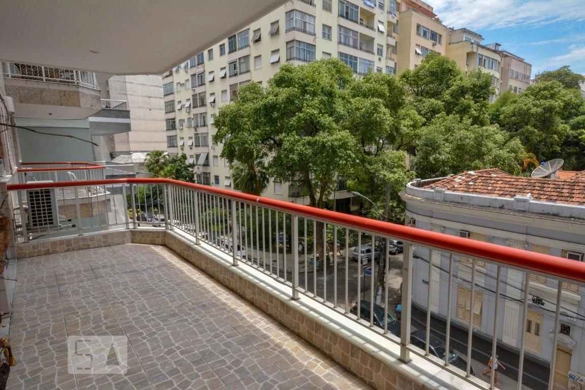 2-bedroom apartment with a bathtub in Rio de Janeiro — photo 22