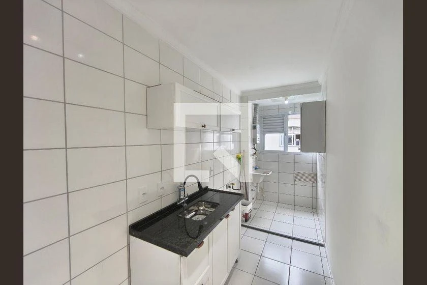 2-bedroom rental apartment with balcony and 45 m² — photo 2