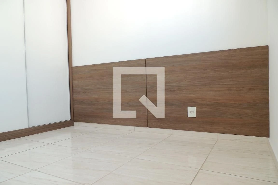 2-bedroom apartment in a building with a sauna — photo 46