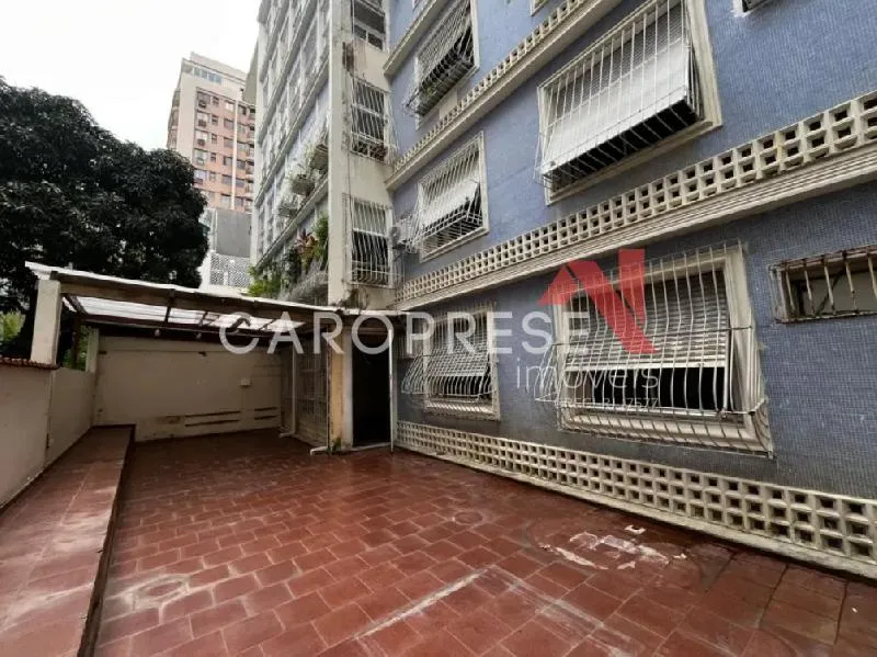 Apartment with 3 bedrooms and a terrace — photo 9