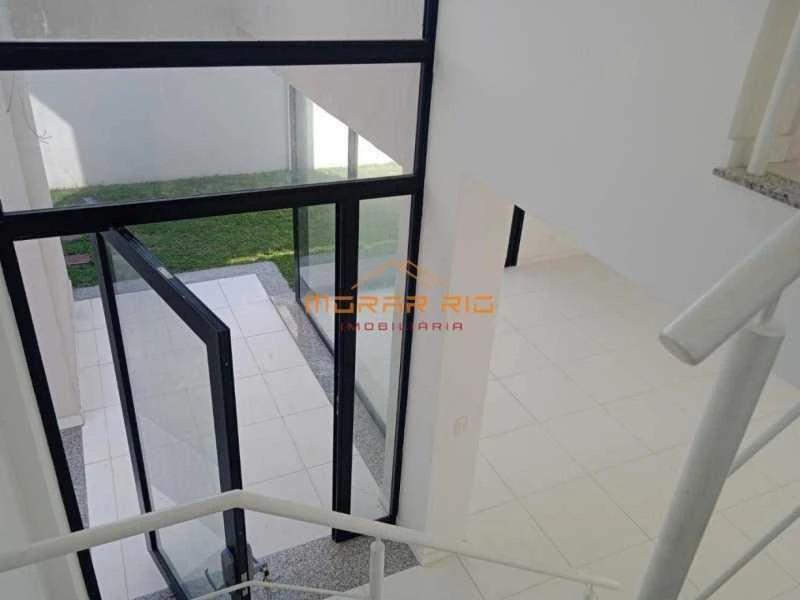 House, 367 m², with floor-to-ceiling windows — photo 24