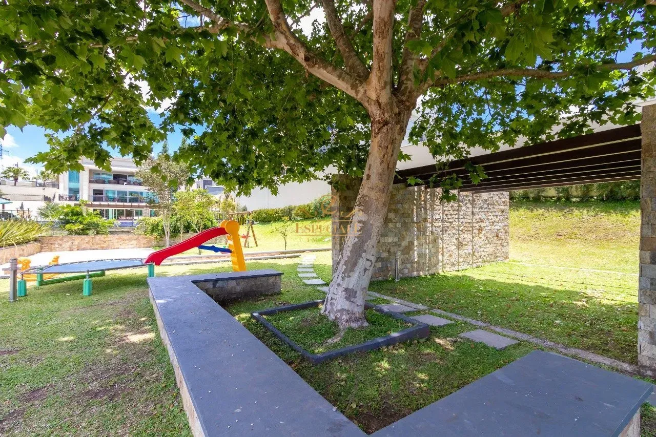 Condo house with 4 bedrooms and a private garden — photo 80