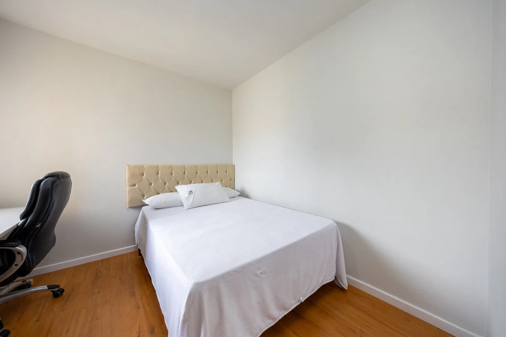 Робоче місце та 2 спальні: квартира 45 м² — photo 11