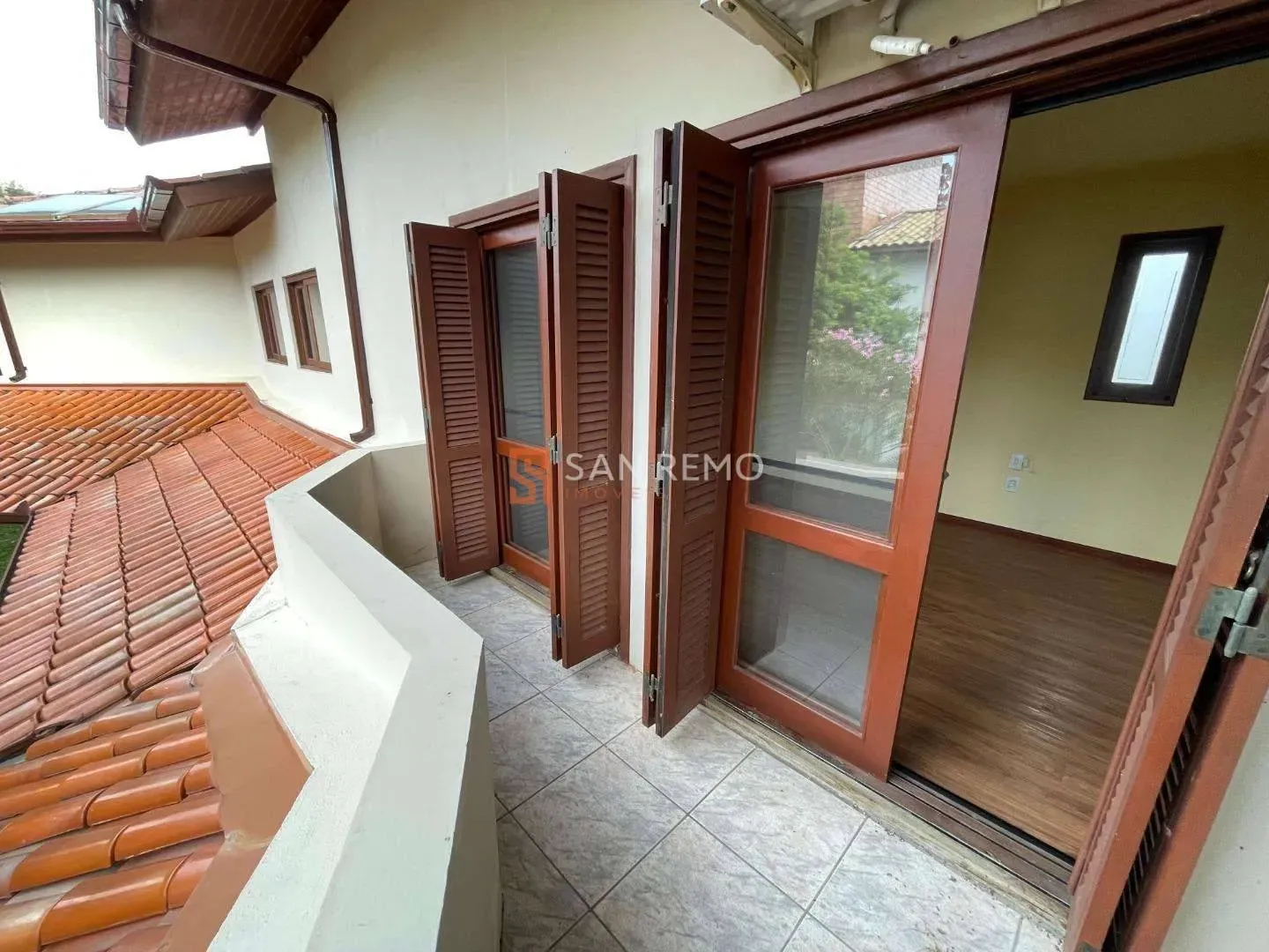 House with 4 bedrooms and 1 en-suite, 600 m² — photo 10