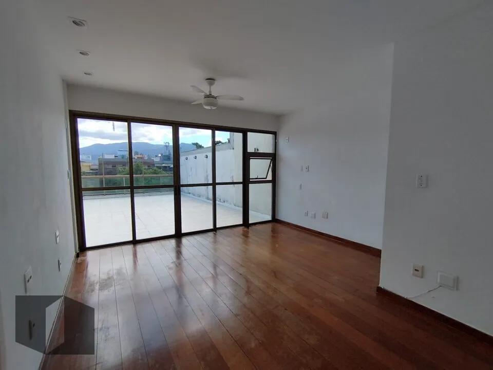 Penthouse with 3 bedrooms and a terrace — photo 5