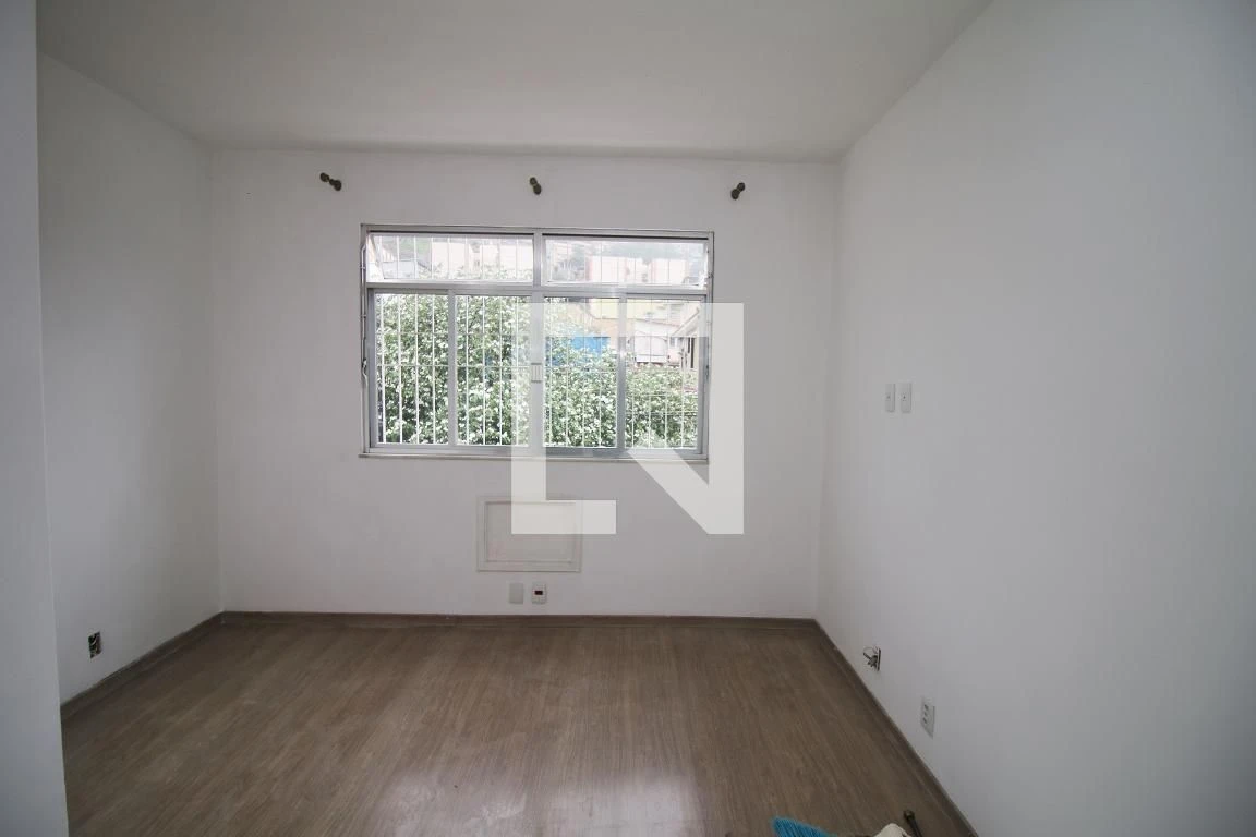 Дерев'яна підлога або ламінат та 2 спальні: будинок 85 м² — photo 9